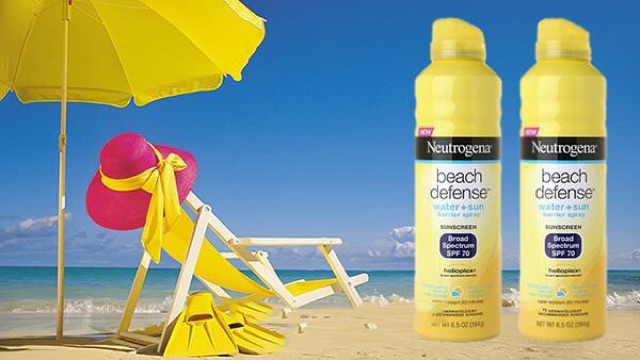 Xịt chống nắng Neutrogena Beach Defense SPF 70 ++