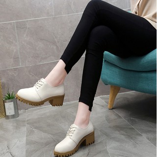 Giày boot nữ oxford màu trắng TRẺ TRUNG GBN2802