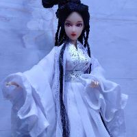 Đồ búp bê cổ trang