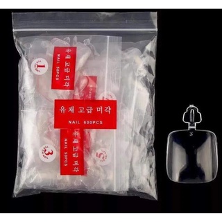 Móng úp chân fom ngắn