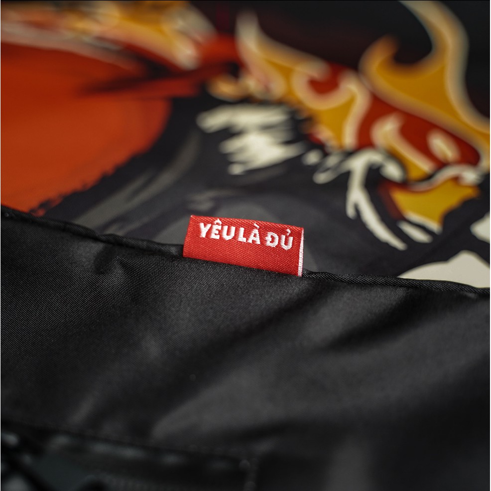 Áo khoác đen có mũ Flagger Eternal Flame - YÊU LÀ ĐỦ | BigBuy360 - bigbuy360.vn