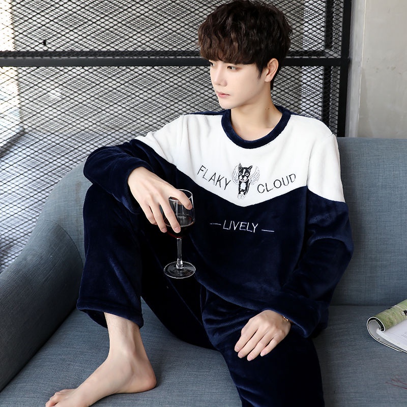 Bộ Đồ Ngủ 2 Món Bằng Vải flannel Phối Nhung Dày In Họa Tiết Hoạt Hình Dễ Thương Cho Nam Zi6