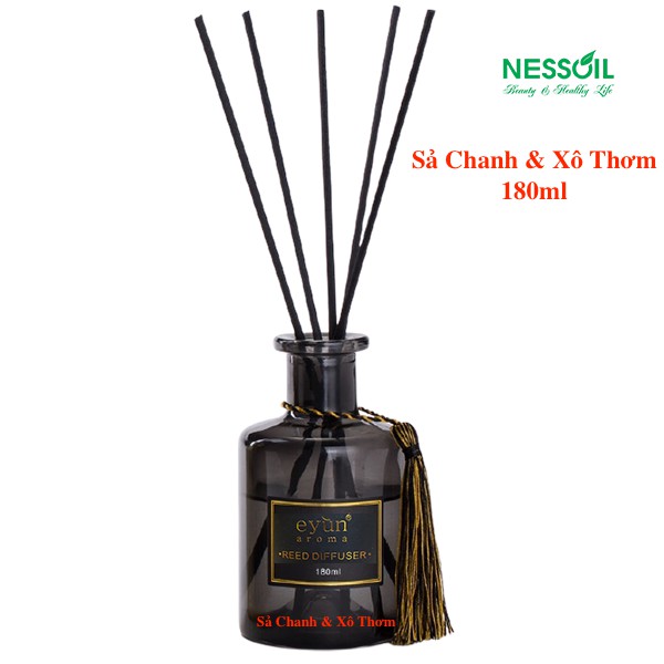 Bộ tinh dầu nước hoa thơm phòng Eyun hương Sả Chanh & Xô Thơm gồm 1 chai tinh dầu 180ml + 1 bộ que khuếch tán màu đen
