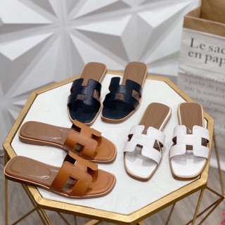 Dép HM trắng đen nâu bò