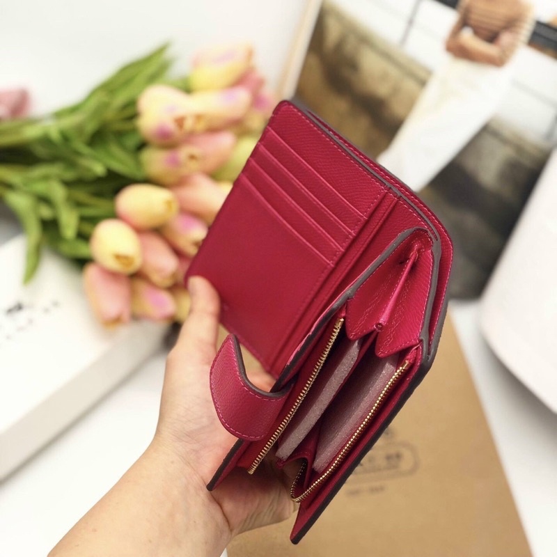 Ví Coach khoá cài dày bền nhiều ngăn, màu hồng sen siêu đẹp