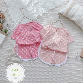 Bộ L.V đính ngọc bé gái
