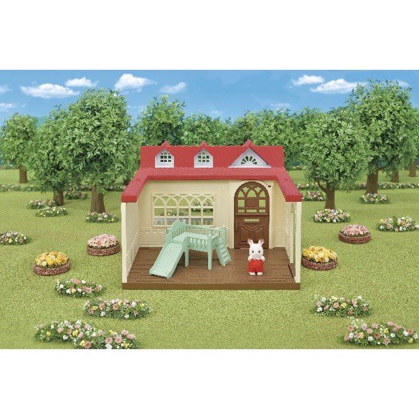 Đồ chơi nhập vai Ngôi Nhà Mâm Xôi Ngọt Ngào Sylvanian Families