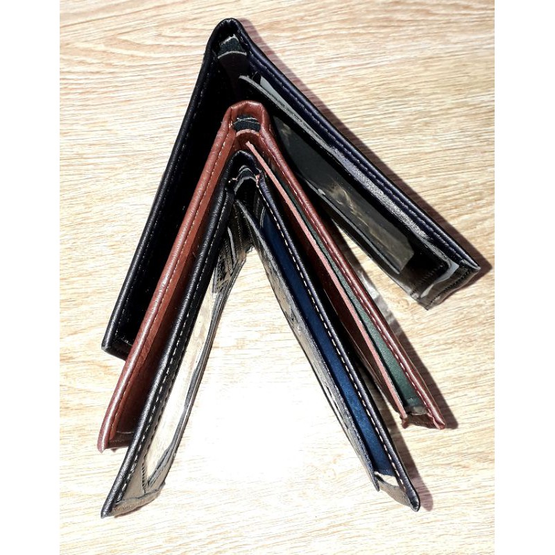 Một chiếc ví Nam_ bóp Nam bằng da PU có nhiều ngăn rất đẹp