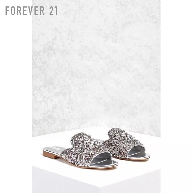 Dép đính đá Forever 21 sẵn size 39