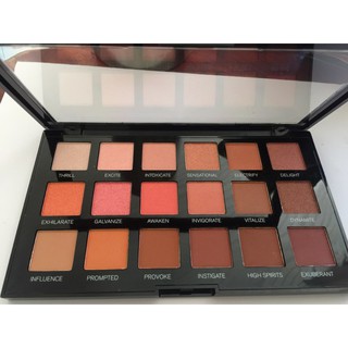 Bảng phấn tạo khối + phấn mắt + highlight  Sivanna Colors - No.2