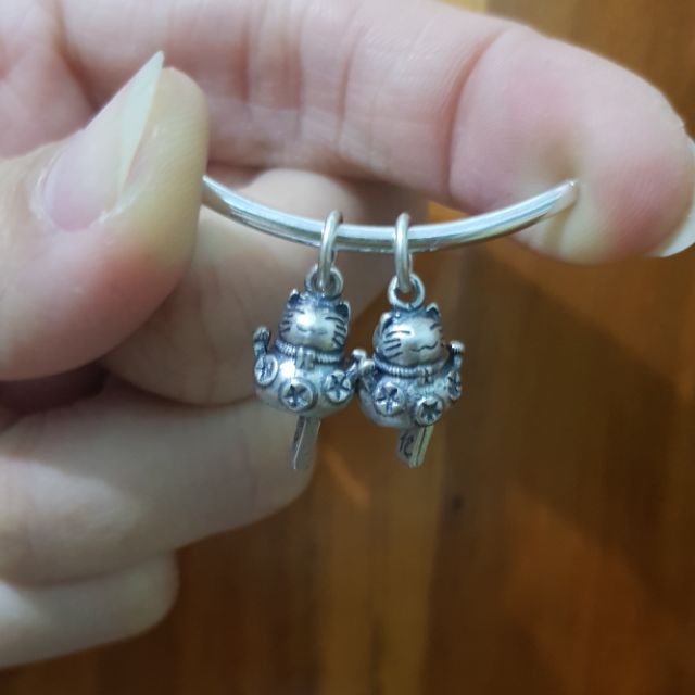 Charm bạc treo mèo thần tài bạc 925 xi đen
