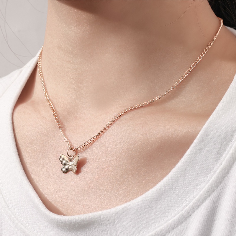 1 Vòng cổ Màu Vàng/Bạc Hình Bướm Đơn Giản Thời Trang