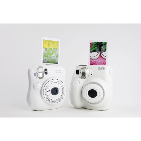 [Mã ELFLASH5 giảm 20K đơn 50K] FILM MÁY CHỤP HÌNH LẤY LIỀN FUJIFILM INSTAX Mini cho máy chụp hình polaroid ra ảnh ngay