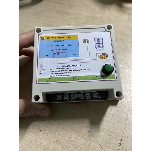 Thiết bị rơle 12V cấp cho phao điều khiển máy bơm nước