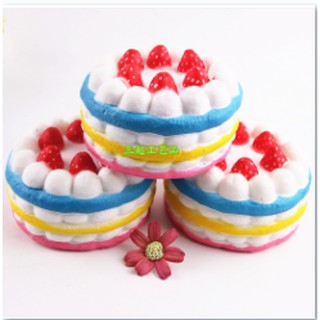 Squishy Bánh Kem Cầu Vồng