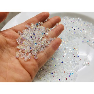 Pha lê Tiệp Khắc 4mm trắng xà cừ gói 10 viên