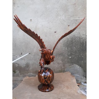 Tượng Đại bàng gỗ xà cừ cao 60cm trang trí decor nhà cửa
