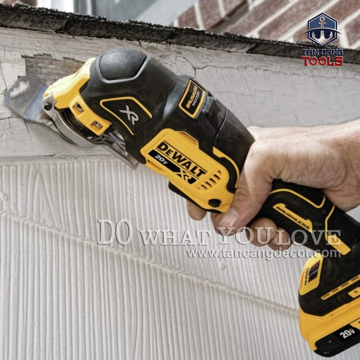 Máy Cắt Rung Đa Năng Dùng Pin Có Điều Tốc DeWalt 18V DCS356N ( Thân Máy )