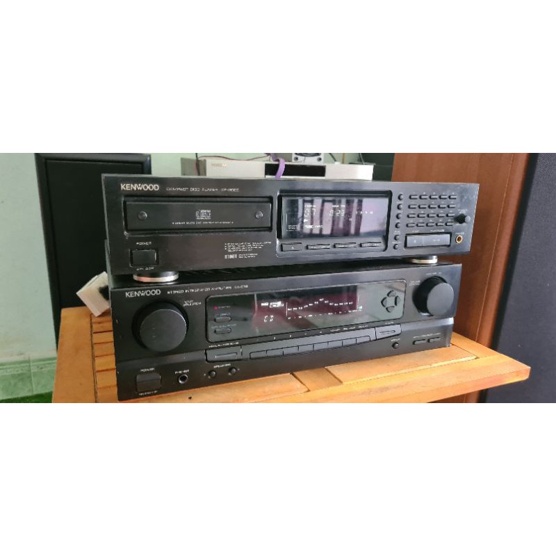 Bộ đôi ampli stereo và đầu CD kenwood có chỉnh EQ