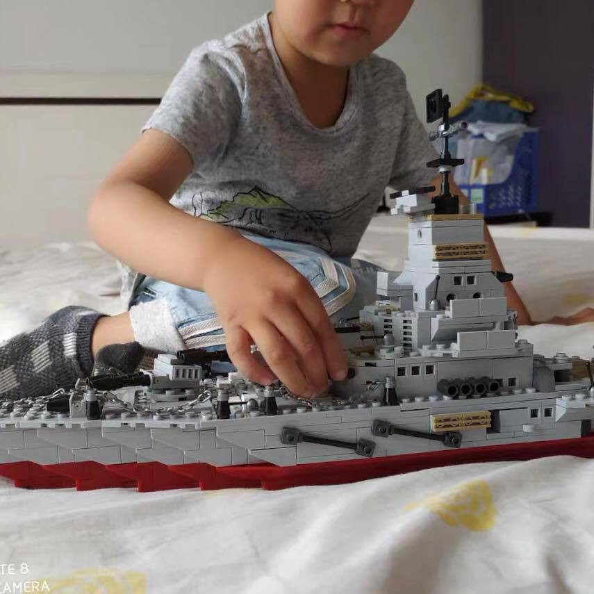 [1005 chi tiết] Đồ chơi lắp ráp Lego Tàu Tuần dương hạm, mô hình Lego máy bay, Lego thuyền chiến