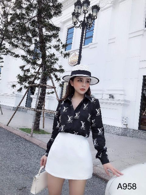 Áo Sơ mi lụa LV cổ đức màu đen