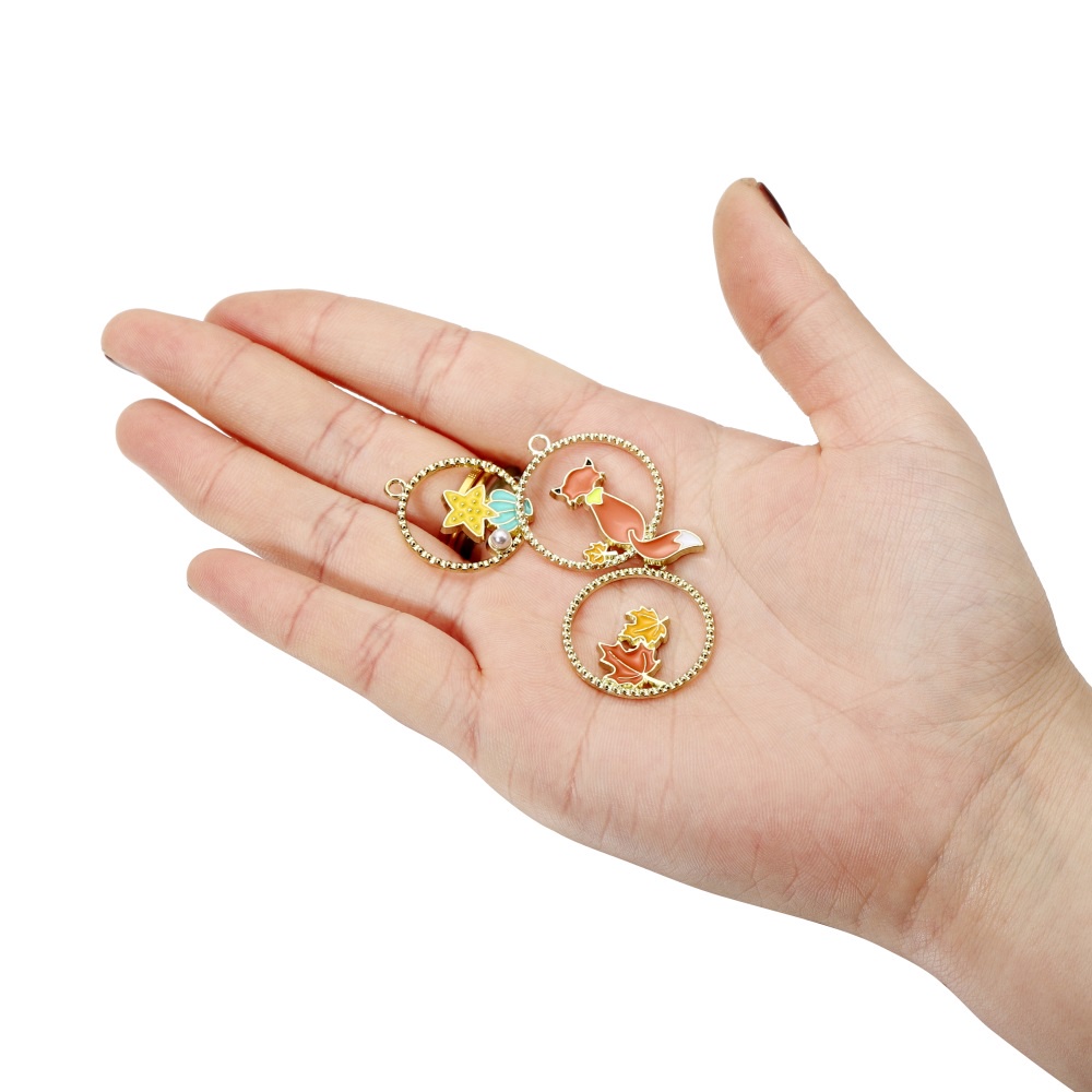 Set 10 mặt dây chuyền St.kunkka bằng hợp kim hình tròn họa tiết lá phong và sao biển dùng làm móc khóa/ khuyên tai