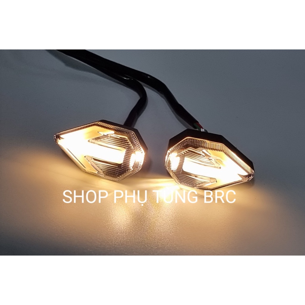 Đèn led xi nhan mủi tên loại nhỏ phù hợp với nhiều loại xe máy như WINNER X, EXCITER,VARIO..