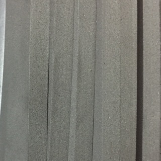mút xốp lót hồ cá dạng sợi to dầy 1cm.Kích thước 5x120cm trở lên.