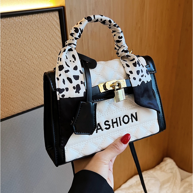 Túi Xách JASMIN NOIR Tote Hai Dây Đeo Khăn Choàng Kẻ Sọc Caro Thời Trang Cho Nữ