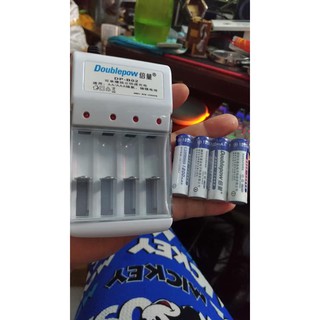 Bộ 4 pin sạc aa kèm cục sạc