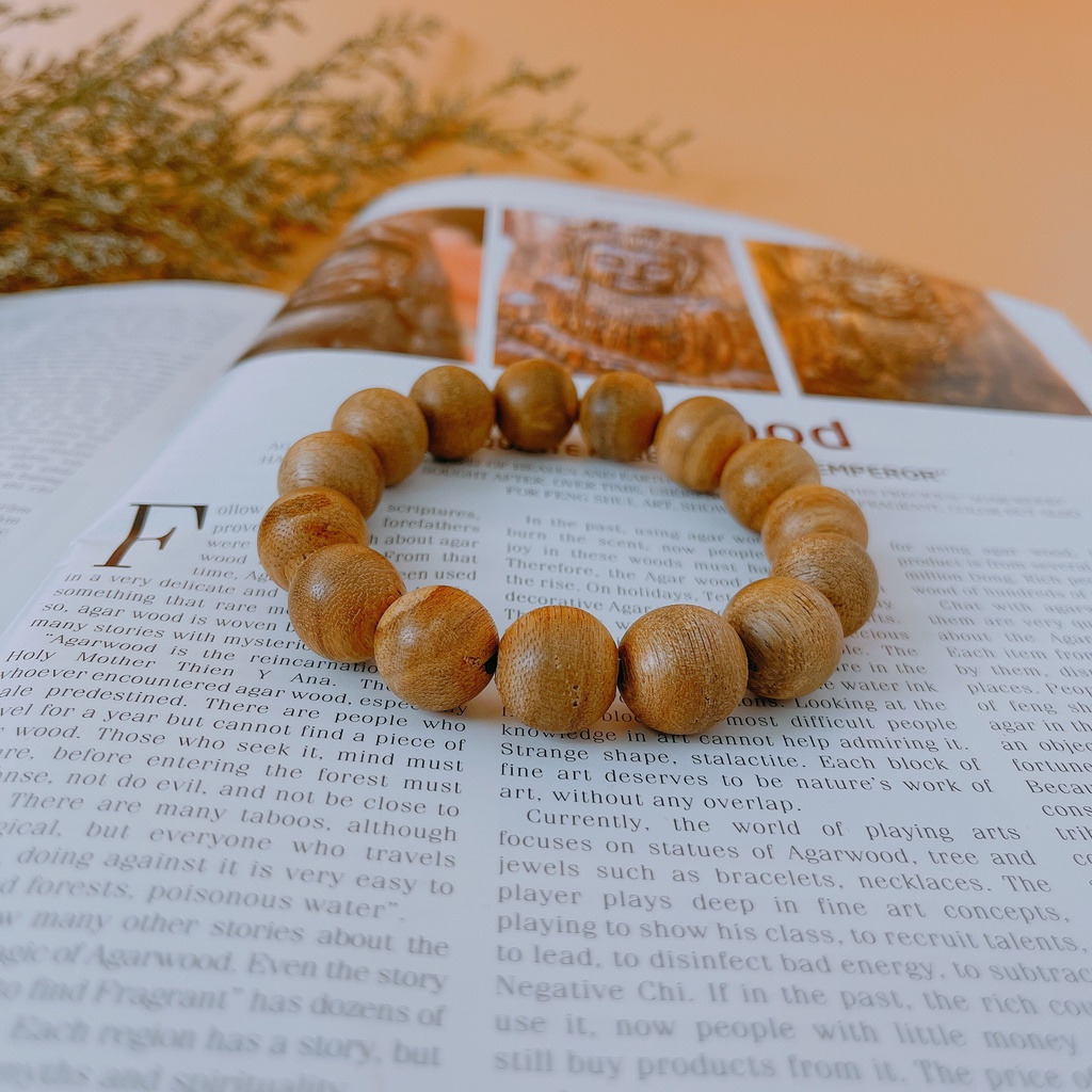 Vòng Tay Trầm Hương Kỳ Gia 14 Li