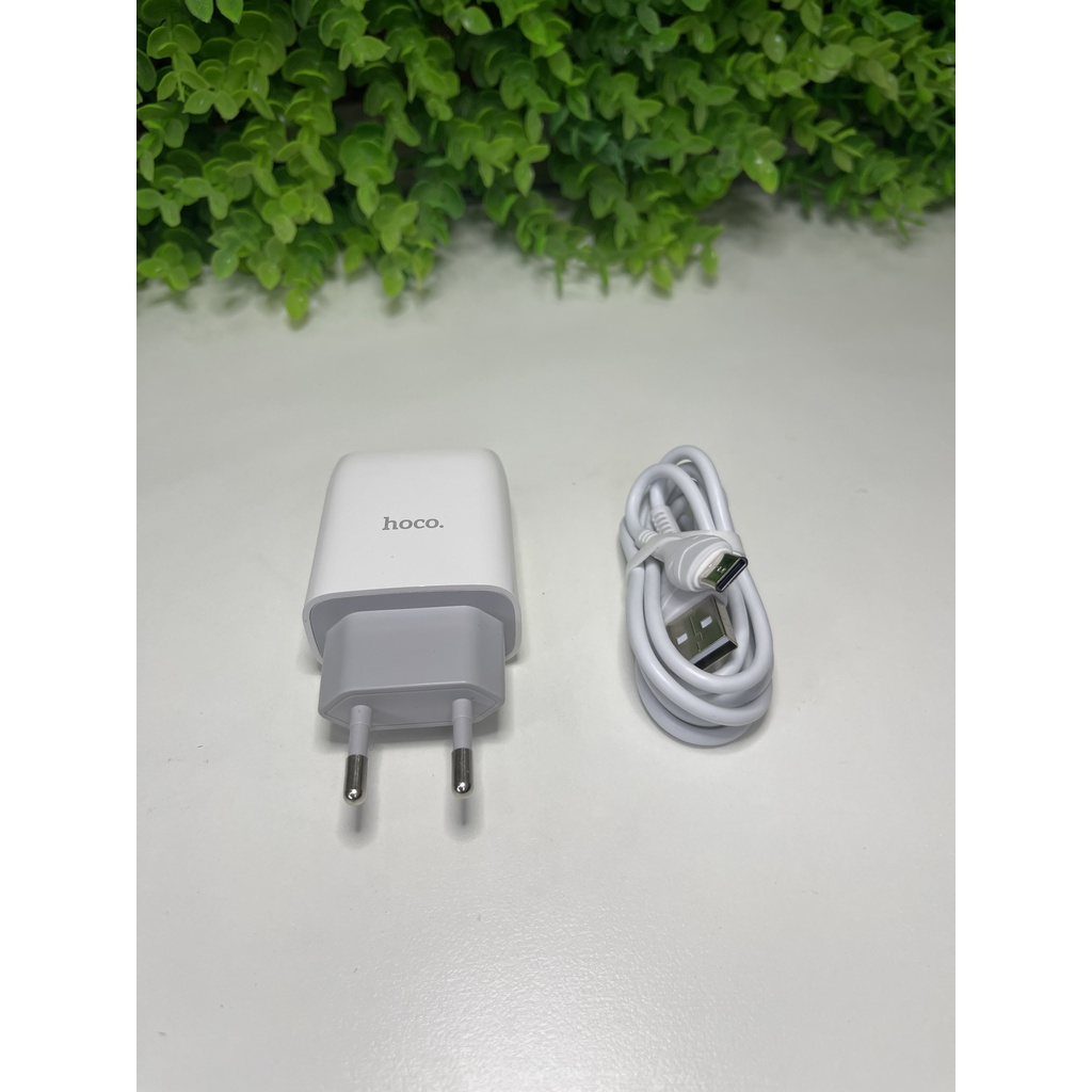 Bộ Sạc Nhanh 18W Hoco C72Q Dòng 3A Type C Cho Samsung Huawei, Xiaomi, Oppo, Realme... Thiết Kế Đẹp Mắt.