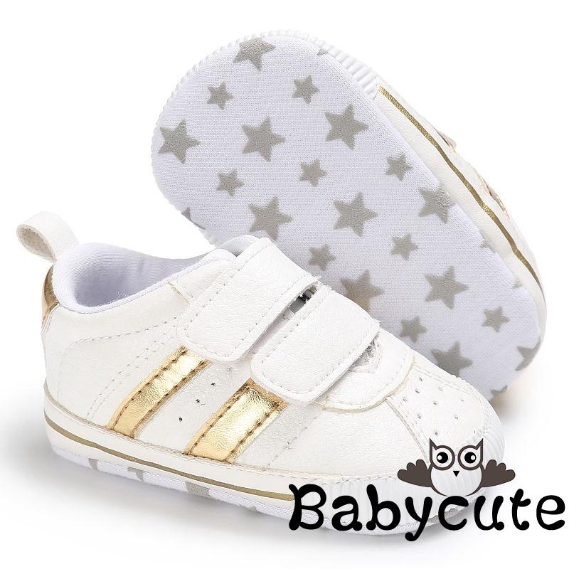 Giày thể thao khóa dán phong cách năng động dành cho các bé