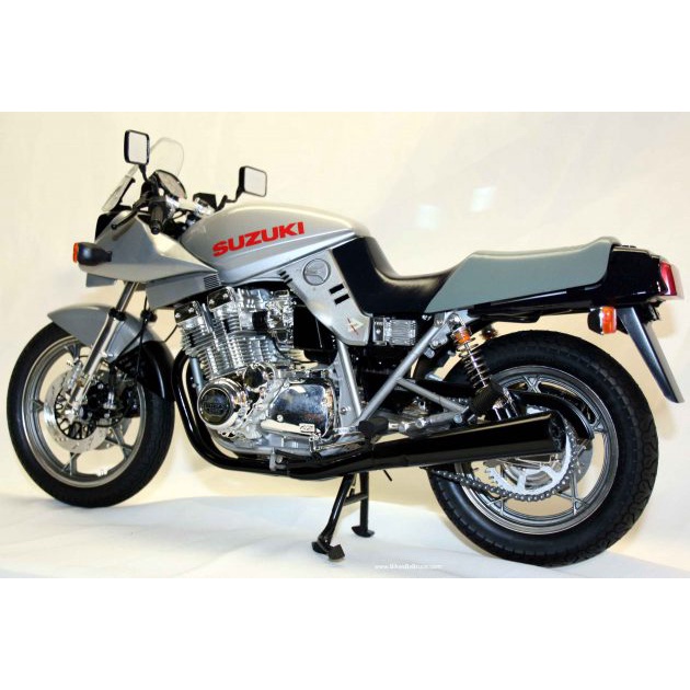 Mô hình lắp ráp XE MÔ TÔ 1/12 SUZUKI GSX1100S KATANA 14010 Tamiya