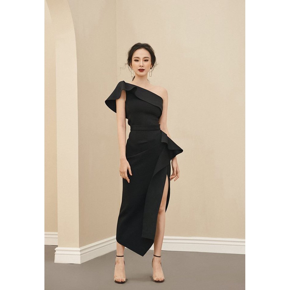Đầm ôm body dài kiểu chéo vai xẻ tà
