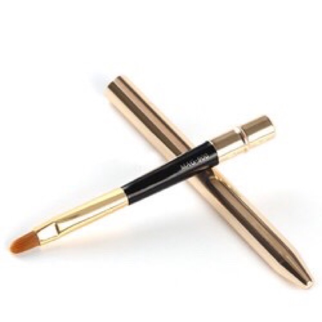 Cọ môi cao cấp có nắp đậy