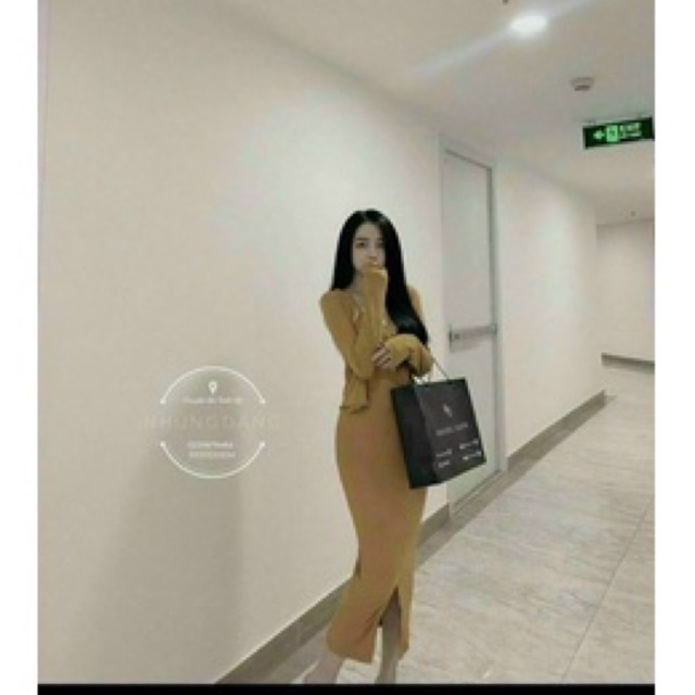 SET VÁY BODY 2DÂY NÚT KÈM ÁO KHOÁC