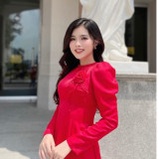 Áo dài đỏ thiết kế bông hoa thủ công, phần đuôi hoa tết rất cách điệu, chất lụa tây thi 2 tà mã T50239