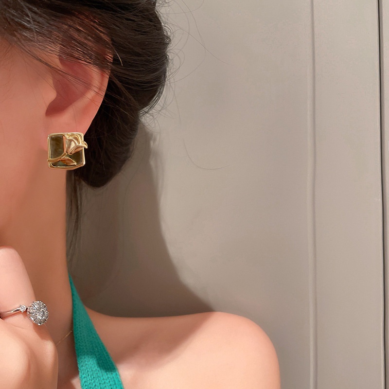 Khuyên Tai Xếp Ly Hình Hoa Tulip / Trái Tim Phong Cách ins 2022 Cho Nữ