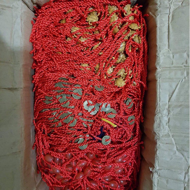 Vòng Đeo Tay Chỉ Đỏ Được Chọn Mẫu Càng Mua Nhiều Giá Càng Rẻ Quà Tặng Kèm Buôn Sỉ Lẻ | BigBuy360 - bigbuy360.vn