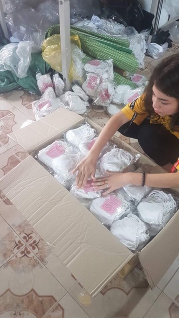 Com bo hai KhauTrang vải | BigBuy360 - bigbuy360.vn