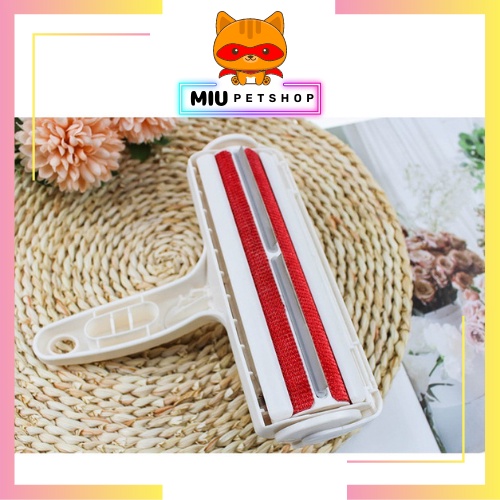 Cây lăn lông mèo tĩnh điện- cây lăn lông đa năng trên các vật dụng nhà như nệm, sofa, gối, chăn