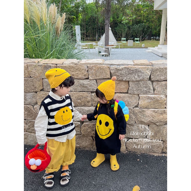 Áo Khoác Sweater Dệt Kim Sát Nách In Hình Mặt Cười Mẫu Mới 2022 Cho Bé Mẫu Giáo