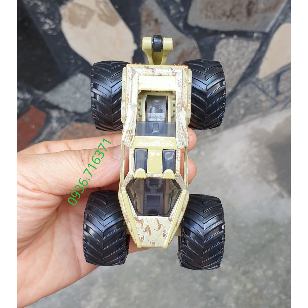 Mô hình xe tải quái vật Monster Jam MJ50 hàng Spin Master Canada