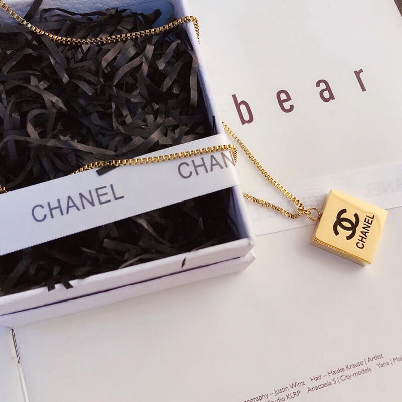 Vòng cổ Bằng Thép Titan Dài Trung Bình Sang Trọng Đơn Giản Dành Cho Nữ