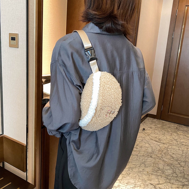 Túi Đeo Chéo Ngực Phối Lông Thời Trang Mùa Đông Cho Nữ