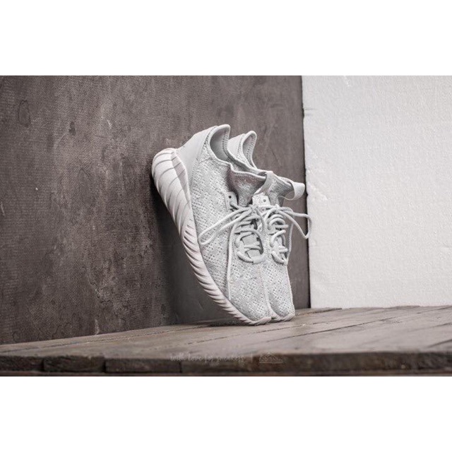 Giày adidas
