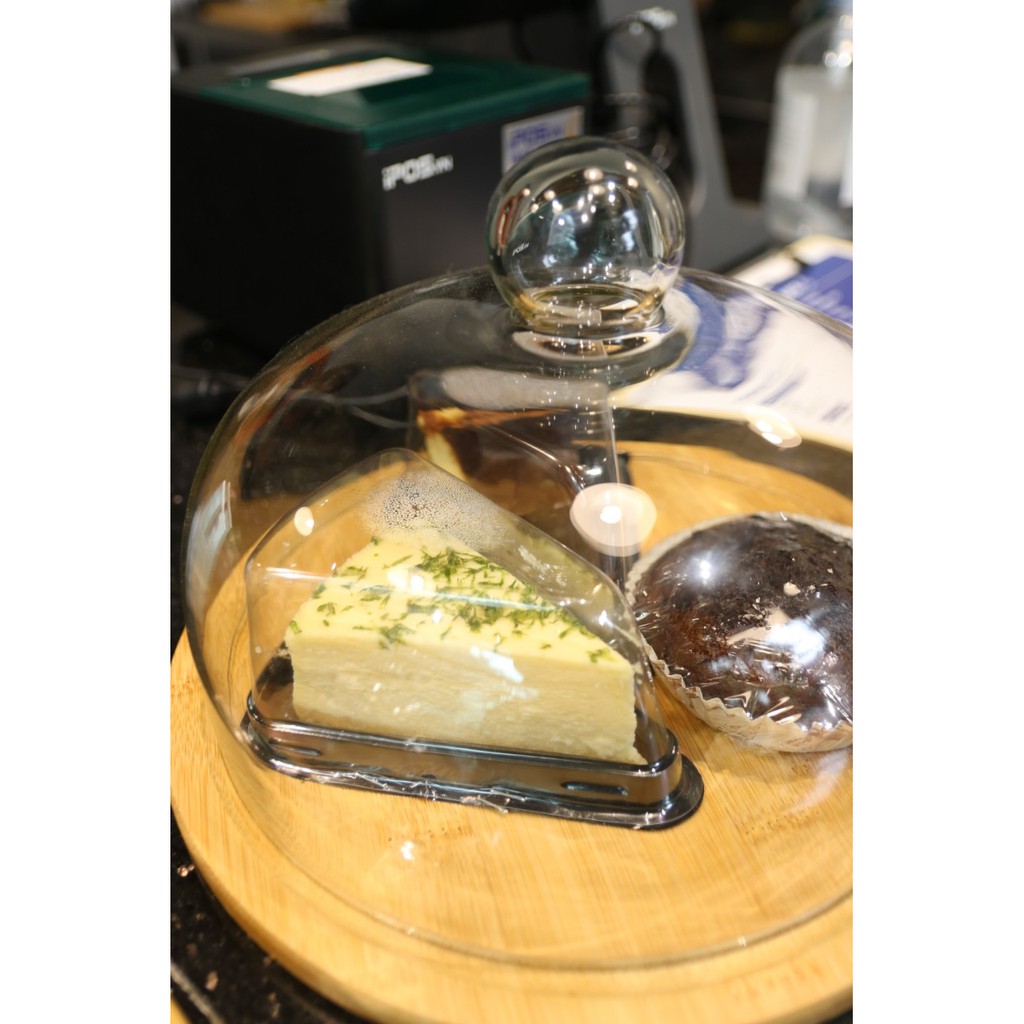(ẢNH THẬT-SALE SHOCK) Khay đựng bánh có nắp úp kính kèm khay gỗ tre - trưng bánh, đựng bánh sinh nhật-Hàng xuất Âu