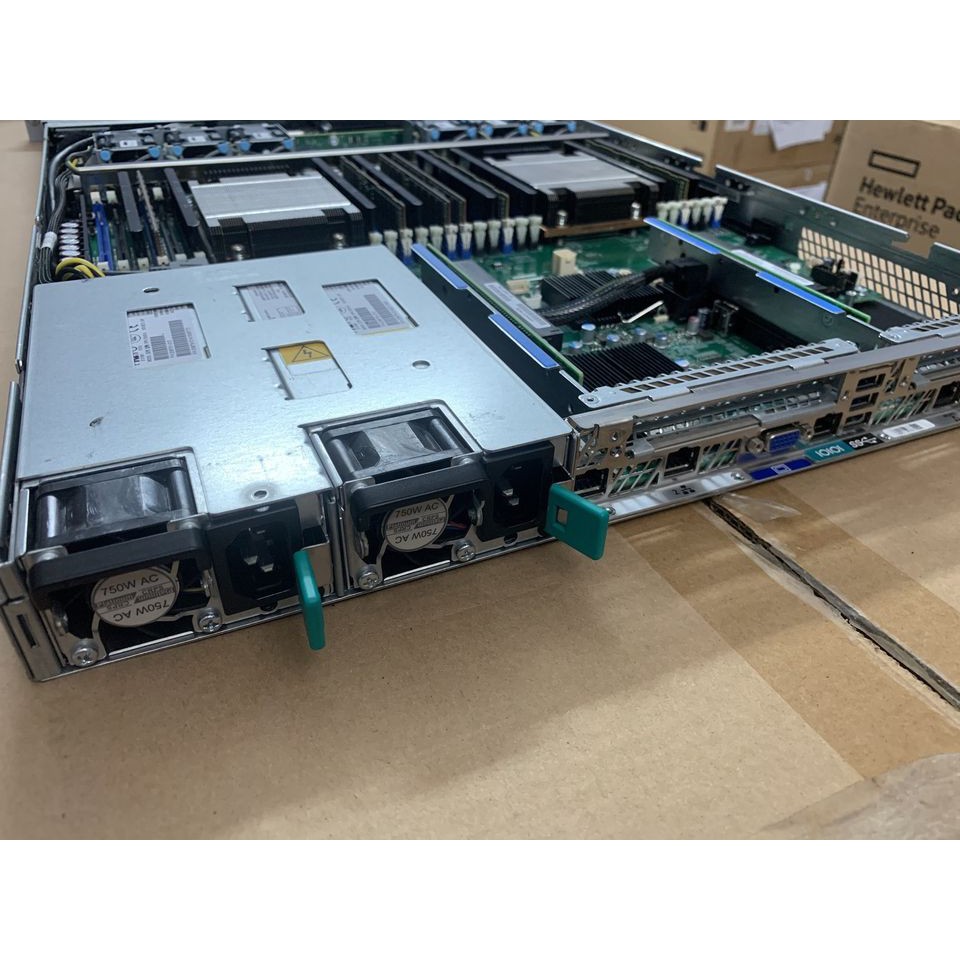 Máy chủ Intel R1304WT2GS 4x3.5'' System Rack 1U (2 heatsink, full tray, 2 nguồn, rail kit) | BigBuy360 - bigbuy360.vn