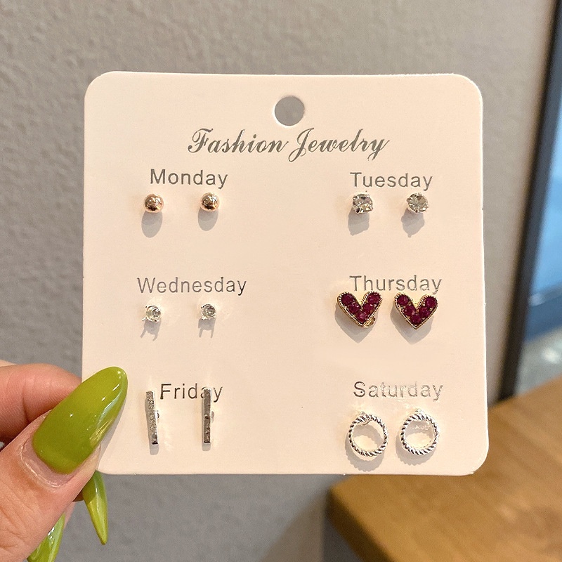 Khuyên Tai Nhỏ Và Đơn Giản Ngọt Ngào Thời Trang Hàn Quốc